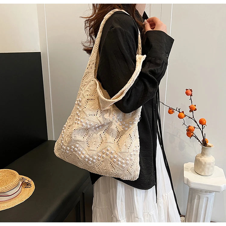 Hollow Out Large Capacity Knitting Shoulder Bags Pearl Unique Design Grace Sense of Luxury Hand Bags for Women 2024 Casual Tote